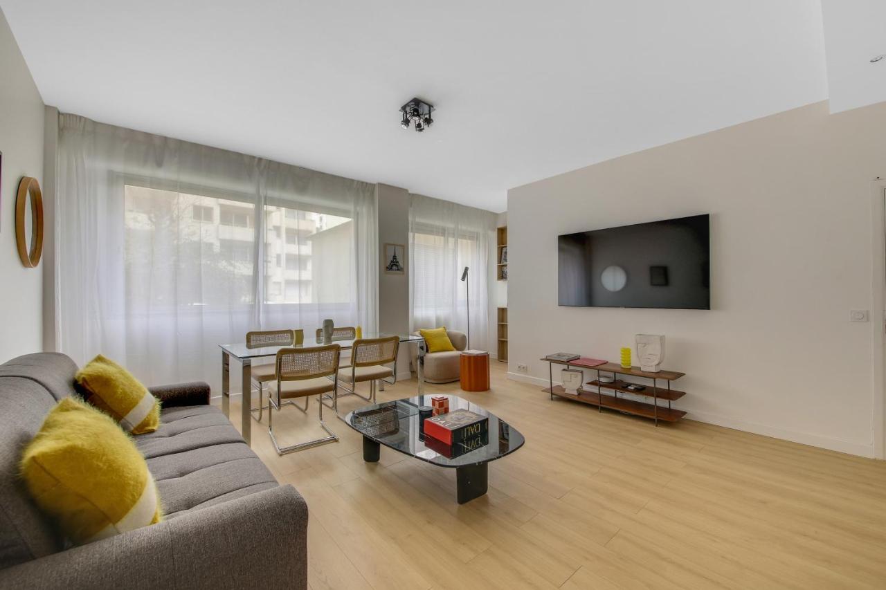 Chic, Central A Deux Pas De Beaugrenelle I Paris Luaran gambar