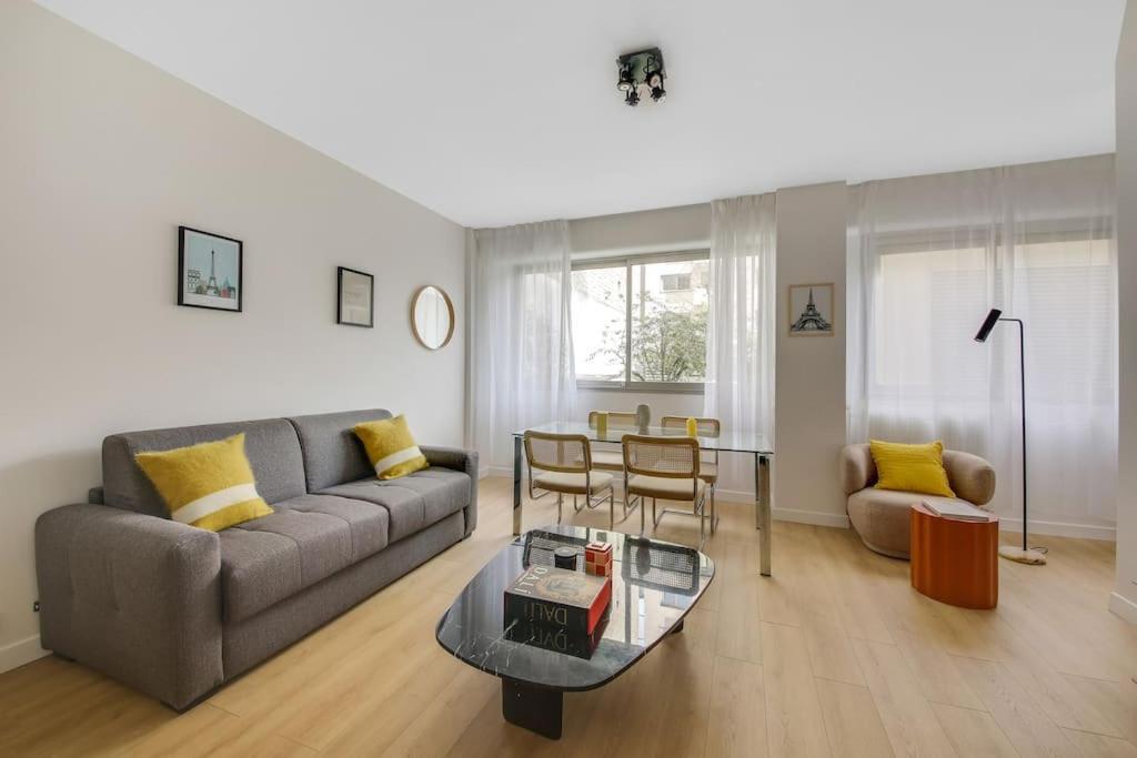 Chic, Central A Deux Pas De Beaugrenelle I Paris Luaran gambar